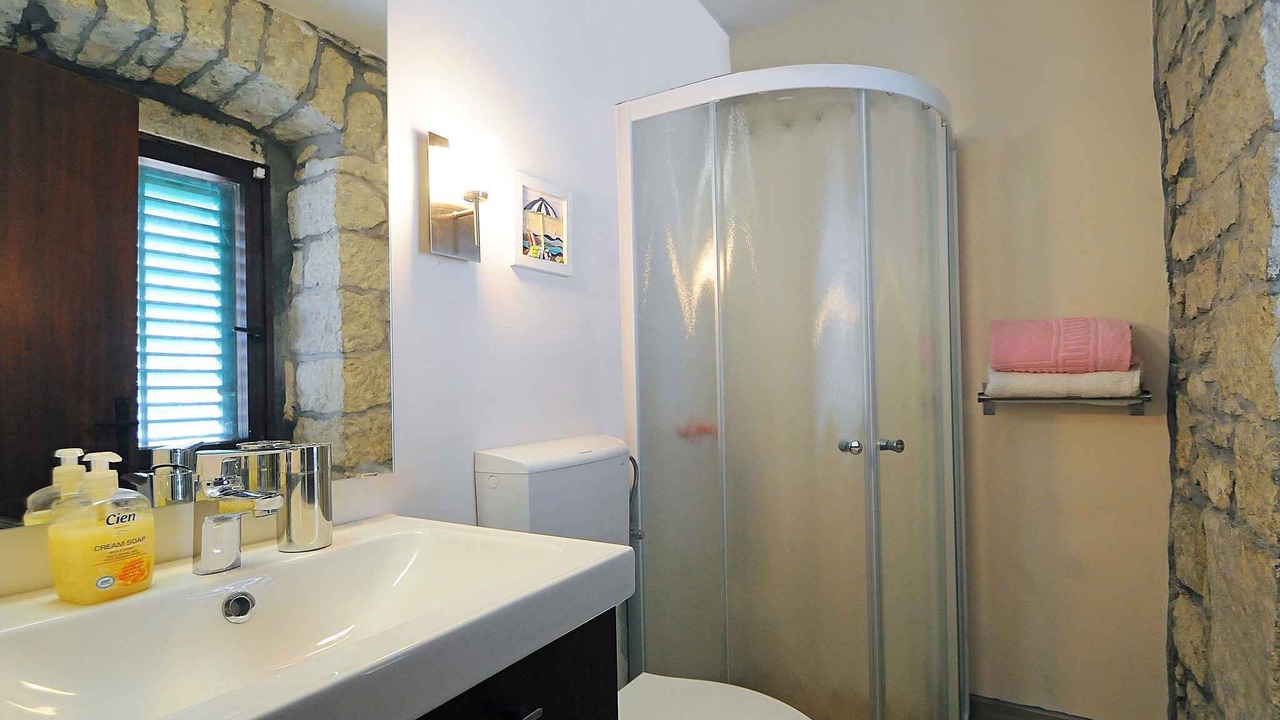 Photo of Bathroom in Presika