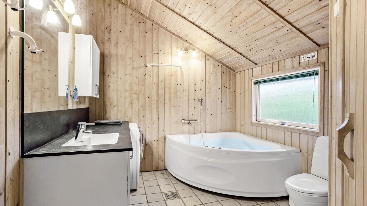 Photo of Bathroom in Spodsbjerg