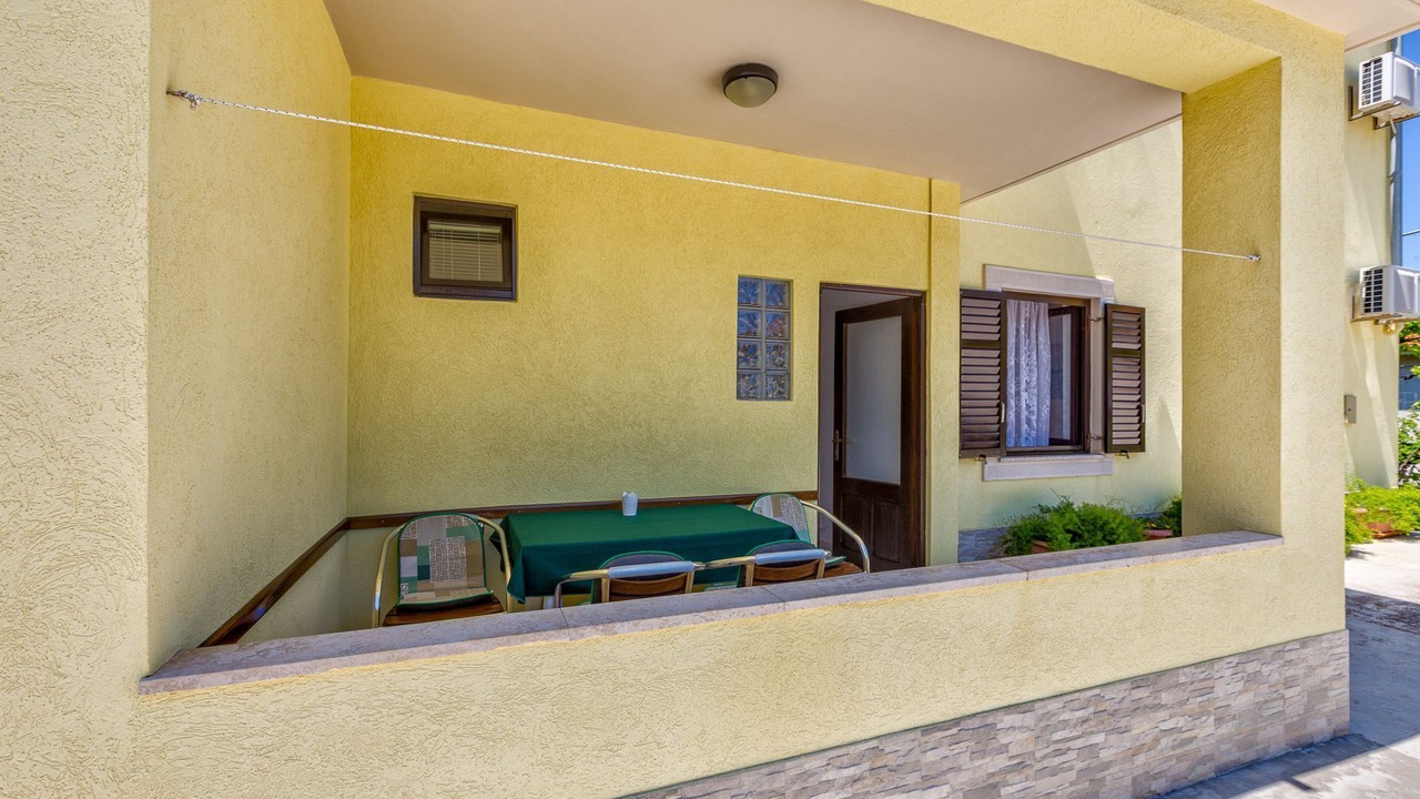 Photo of Outdoor in Cove Murtar