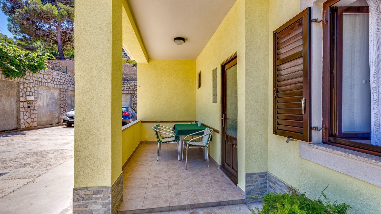 Photo of Outdoor in Cove Murtar