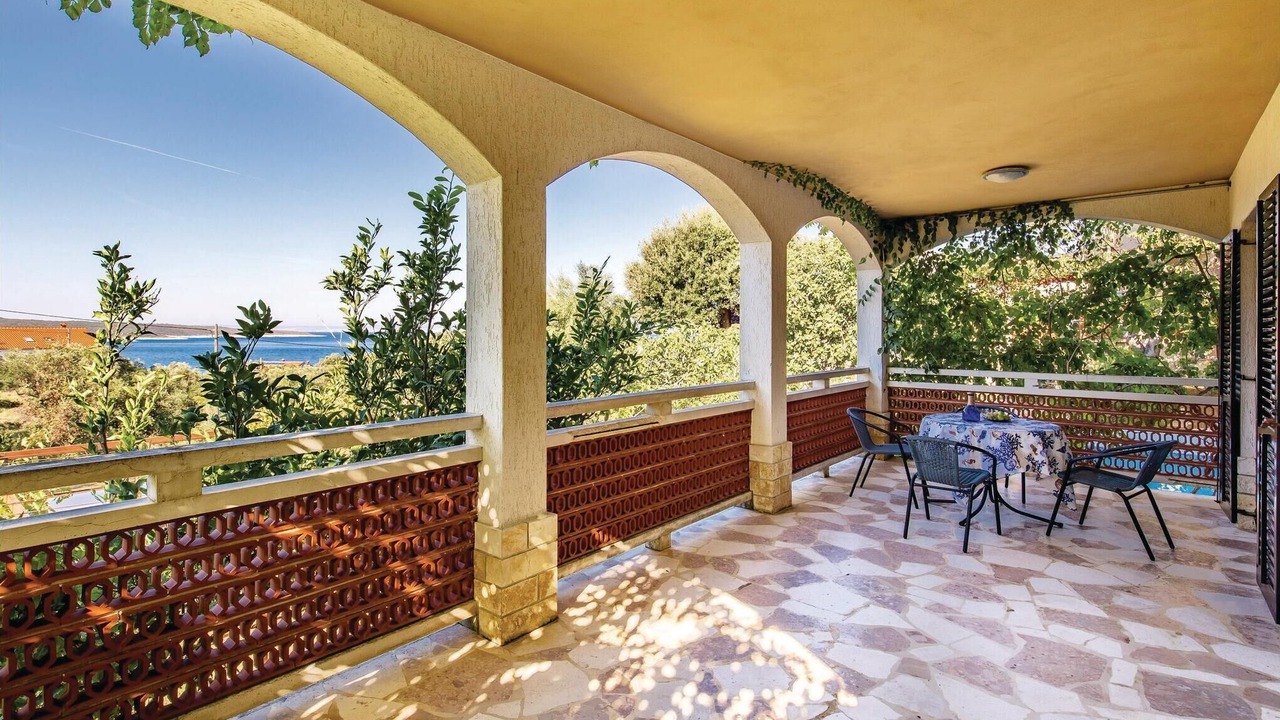 Photo of Patio Balcony in Supetarska Draga