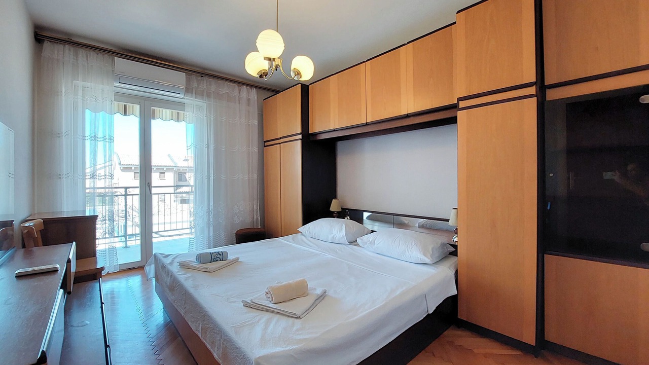 Photo of Bedroom in Punat