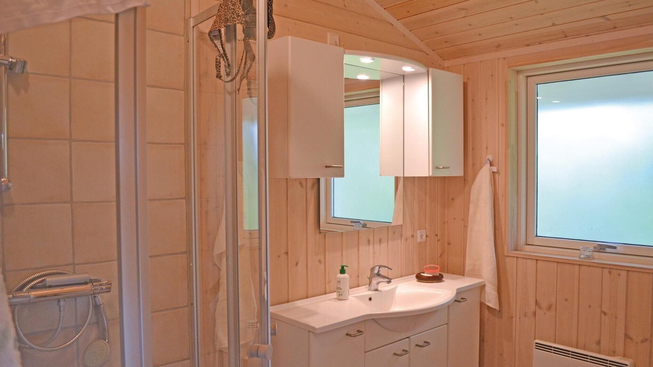 Photo of Bathroom in Bøtø By