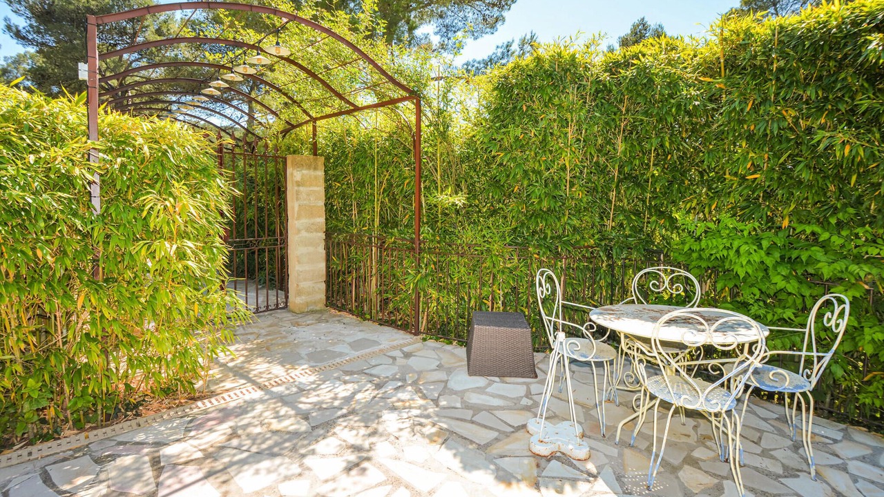 Photo of Others in Orgon