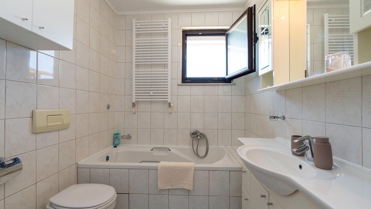 Photo of Bathroom in Rtina