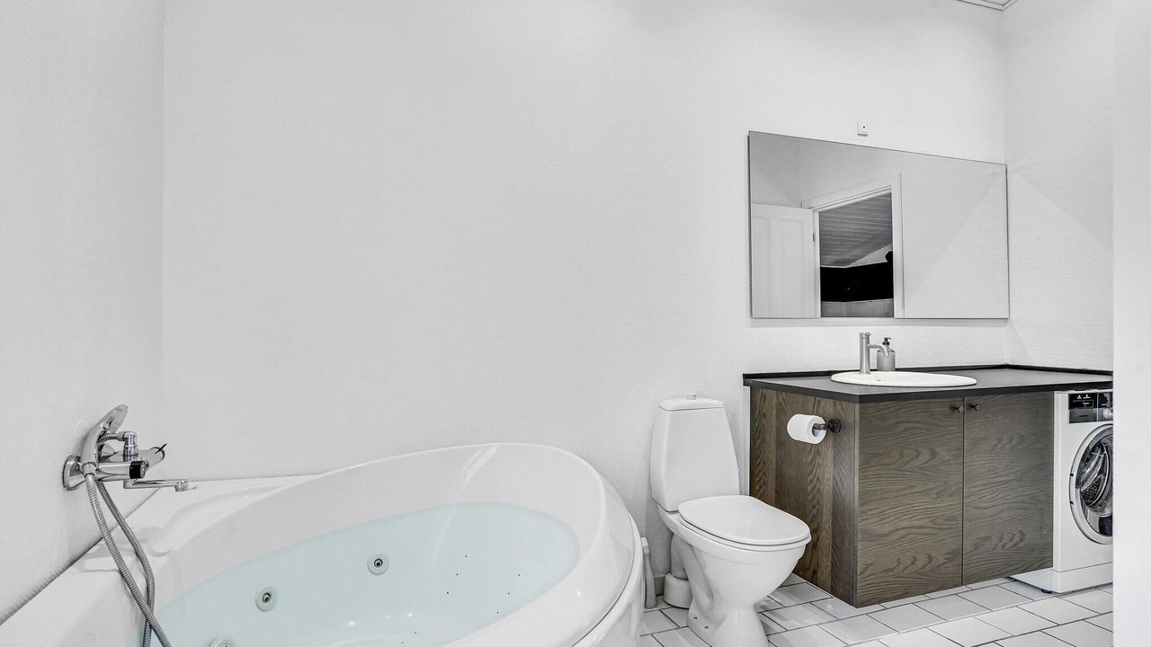 Photo of Bathroom in Aalbaek