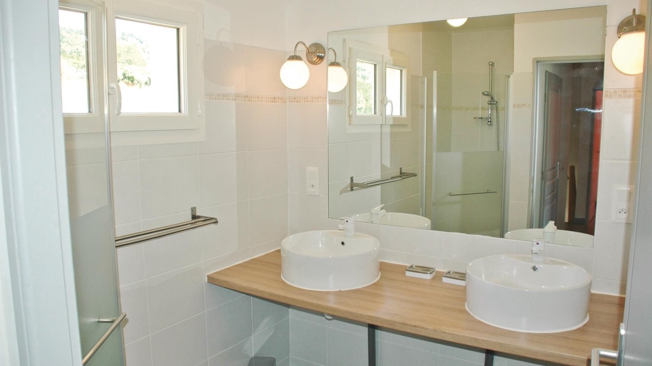 Photo of Bathroom in Saint-Thome