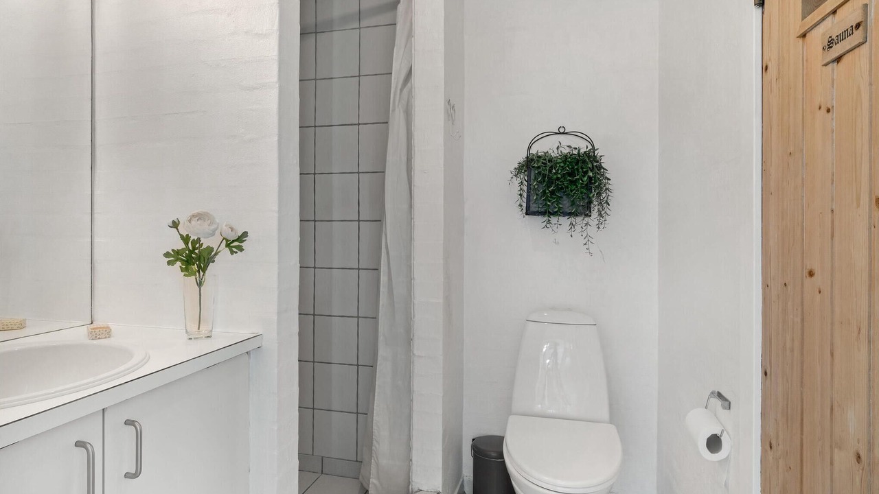 Photo of Others in Knebel