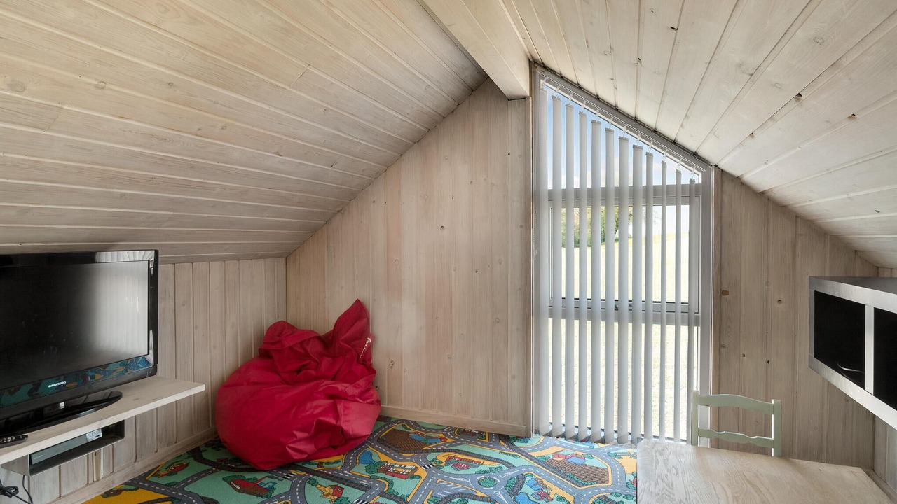 Photo of Others in Knebel