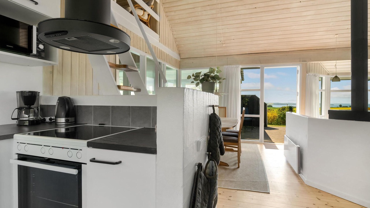 Photo of Others in Knebel