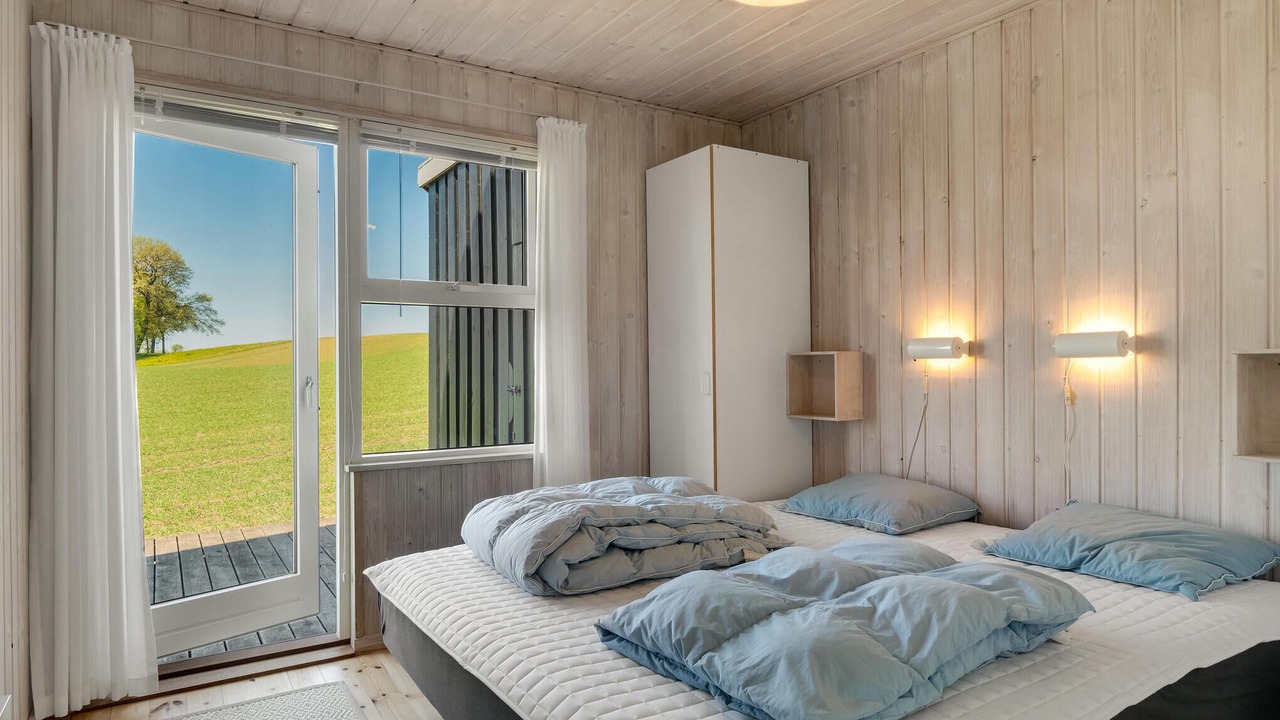 Photo of Others in Knebel