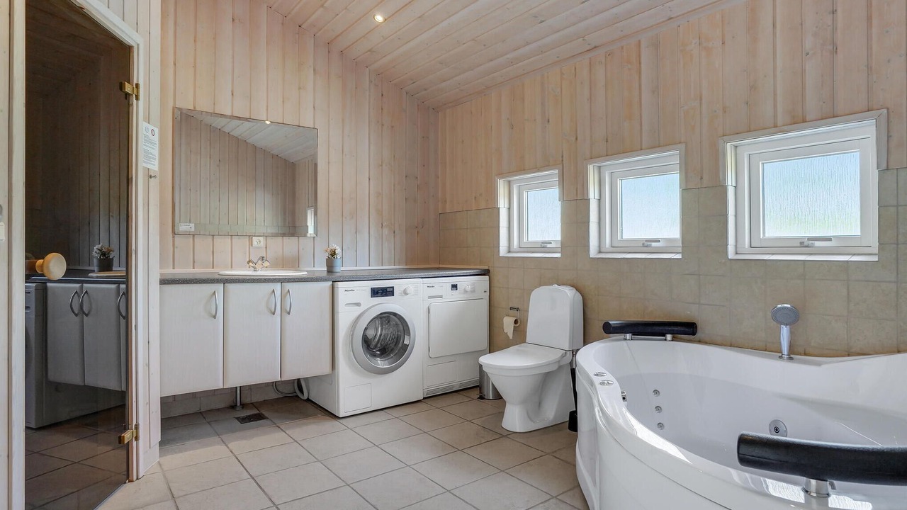 Photo of Bathroom in Marielyst