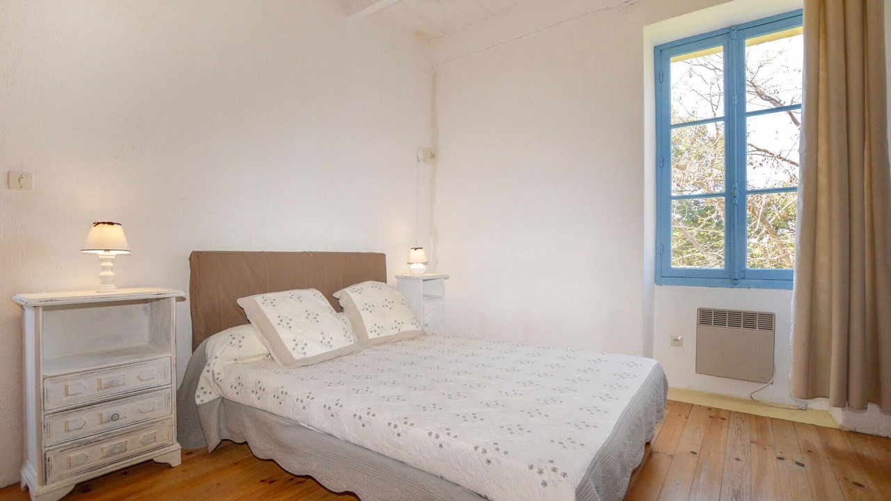 Photo of Others in Coti-Chiavari