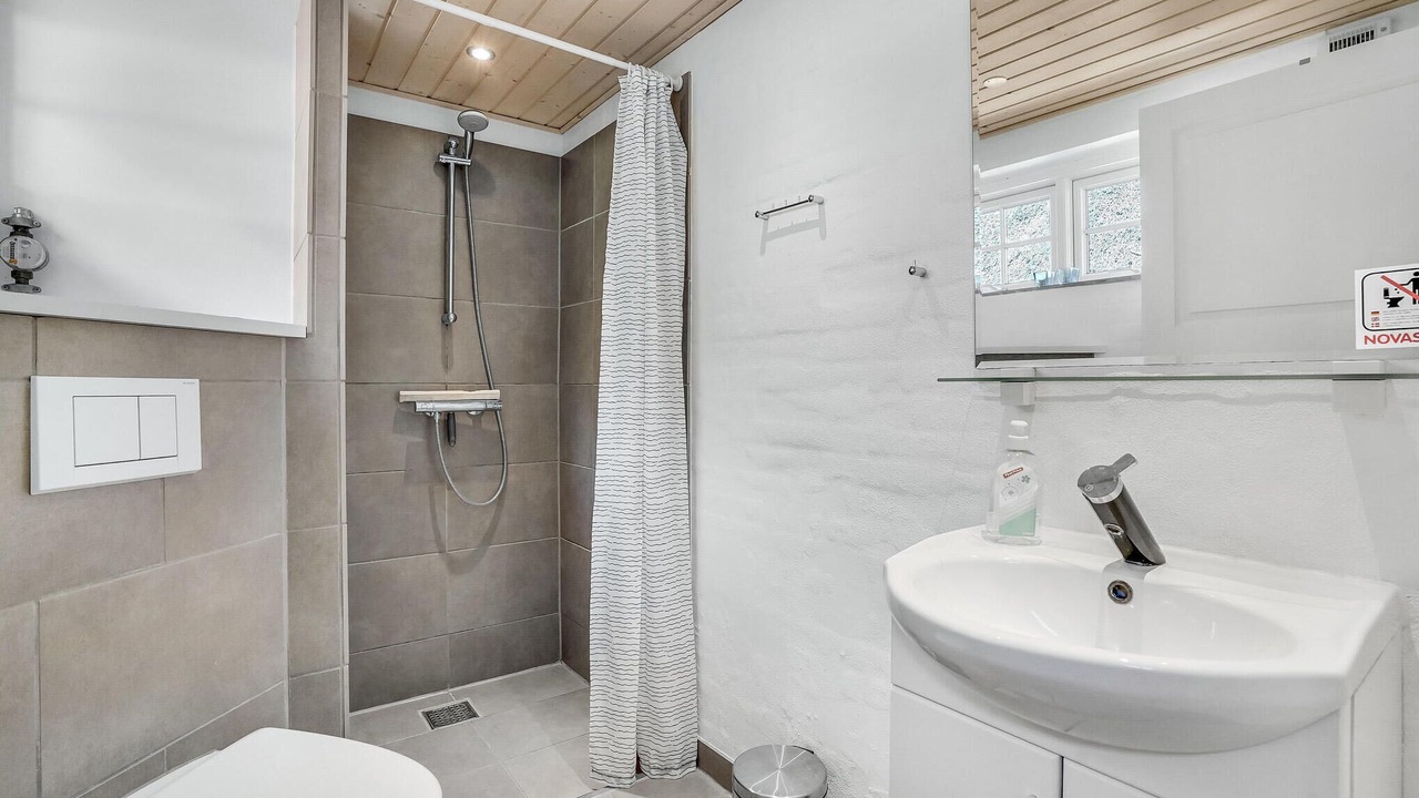 Photo of Bathroom in Toftum