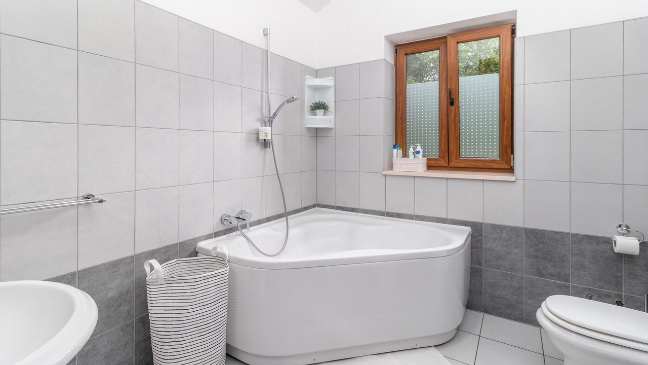 Photo of Bathroom in Grizane