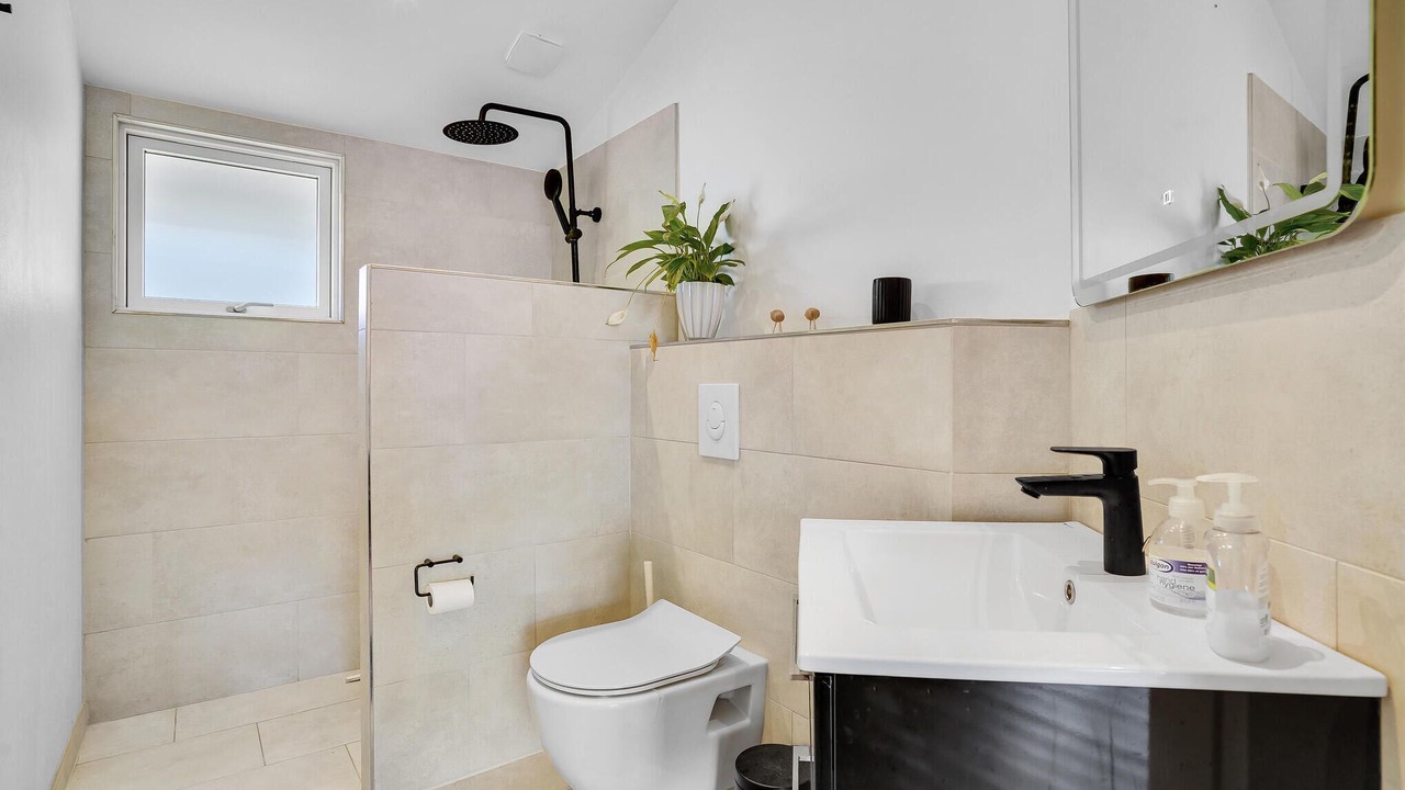 Photo of Bathroom in Mommark Strand
