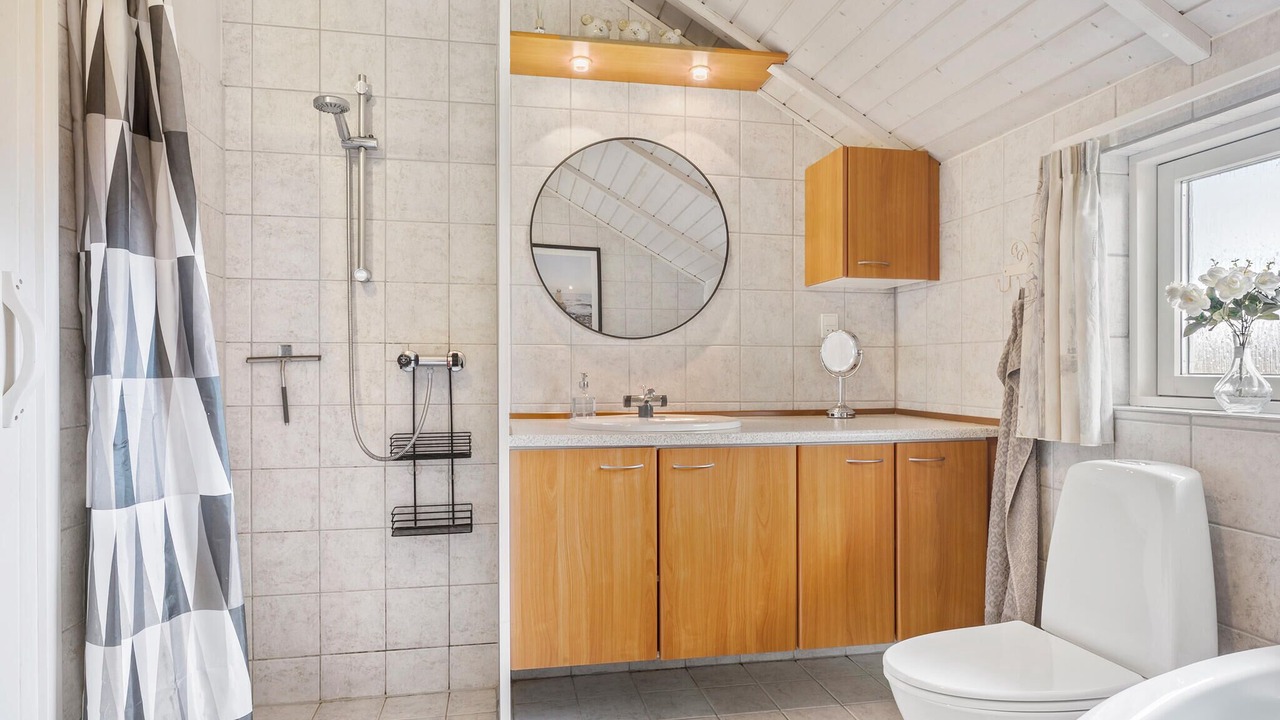 Photo of Bathroom in Flovt Strand