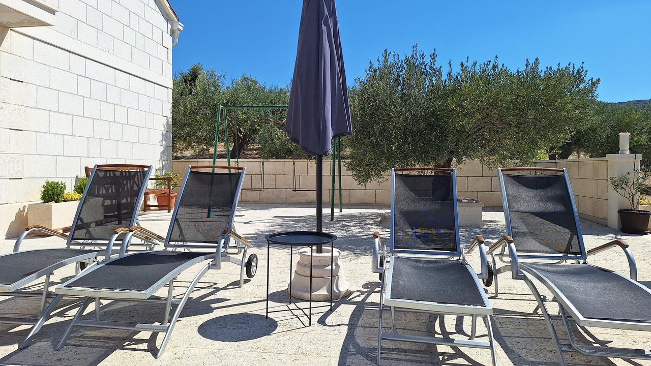 Photo of Patio Balcony in Praznica