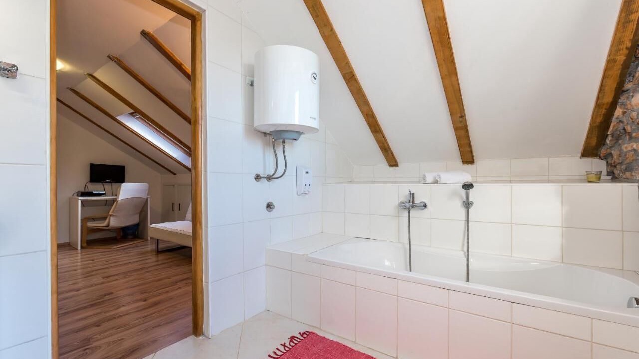 Photo of Bathroom in Promina