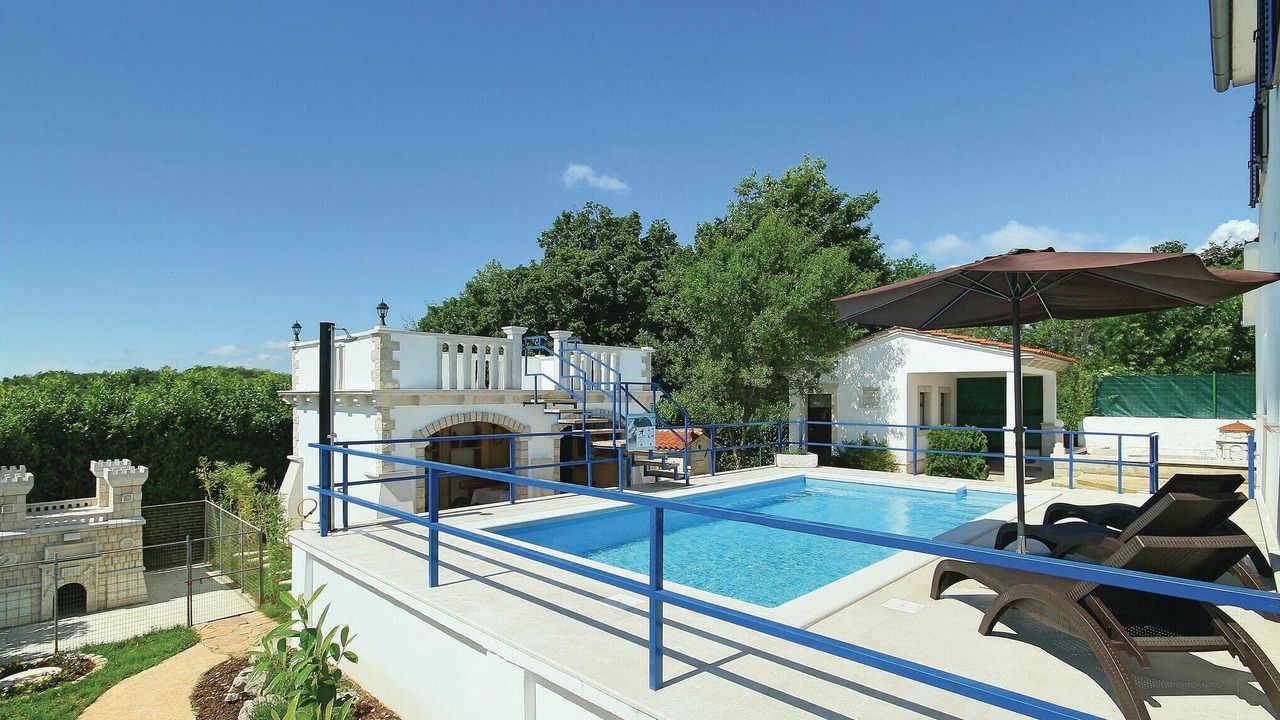 Photo of Outdoor in Skropeti