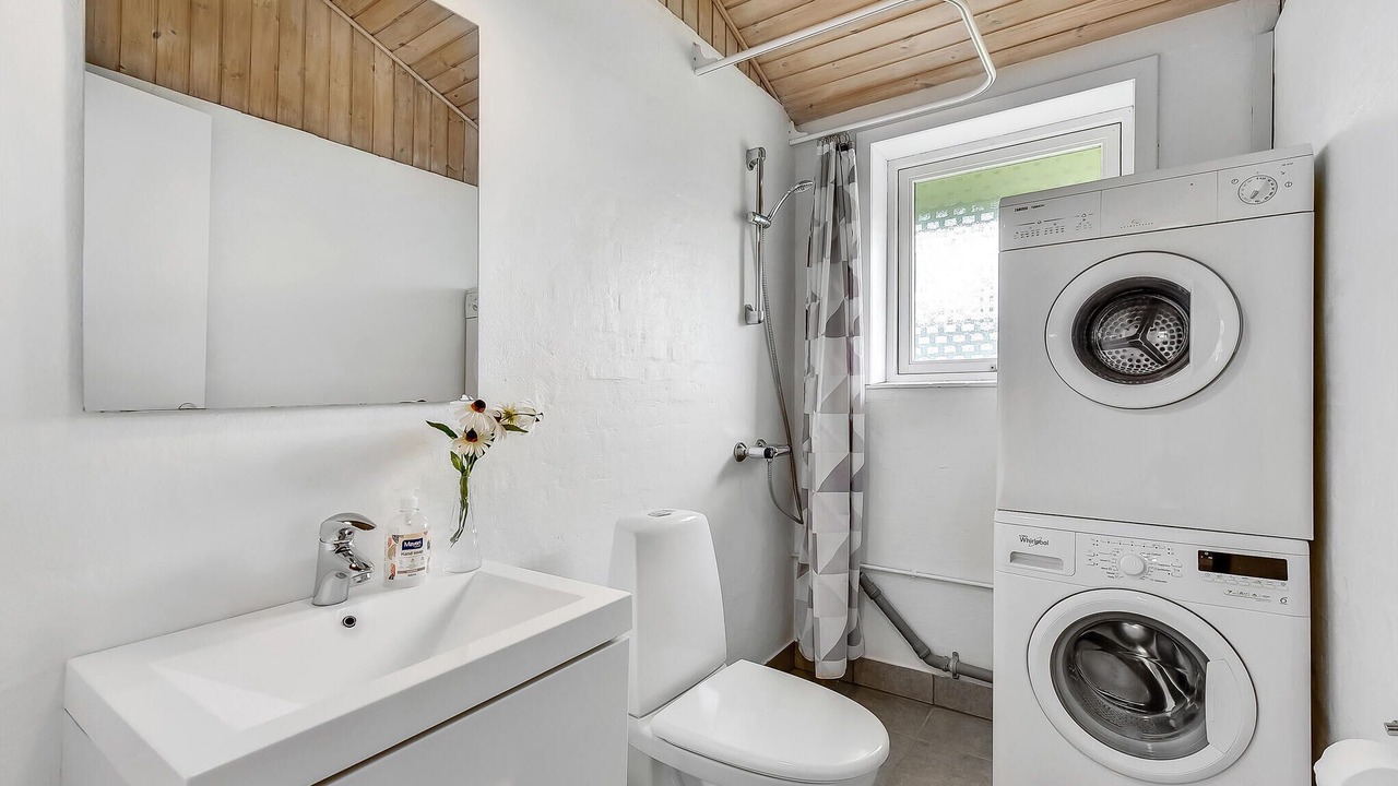 Photo of Bathroom in Pøt Strandby