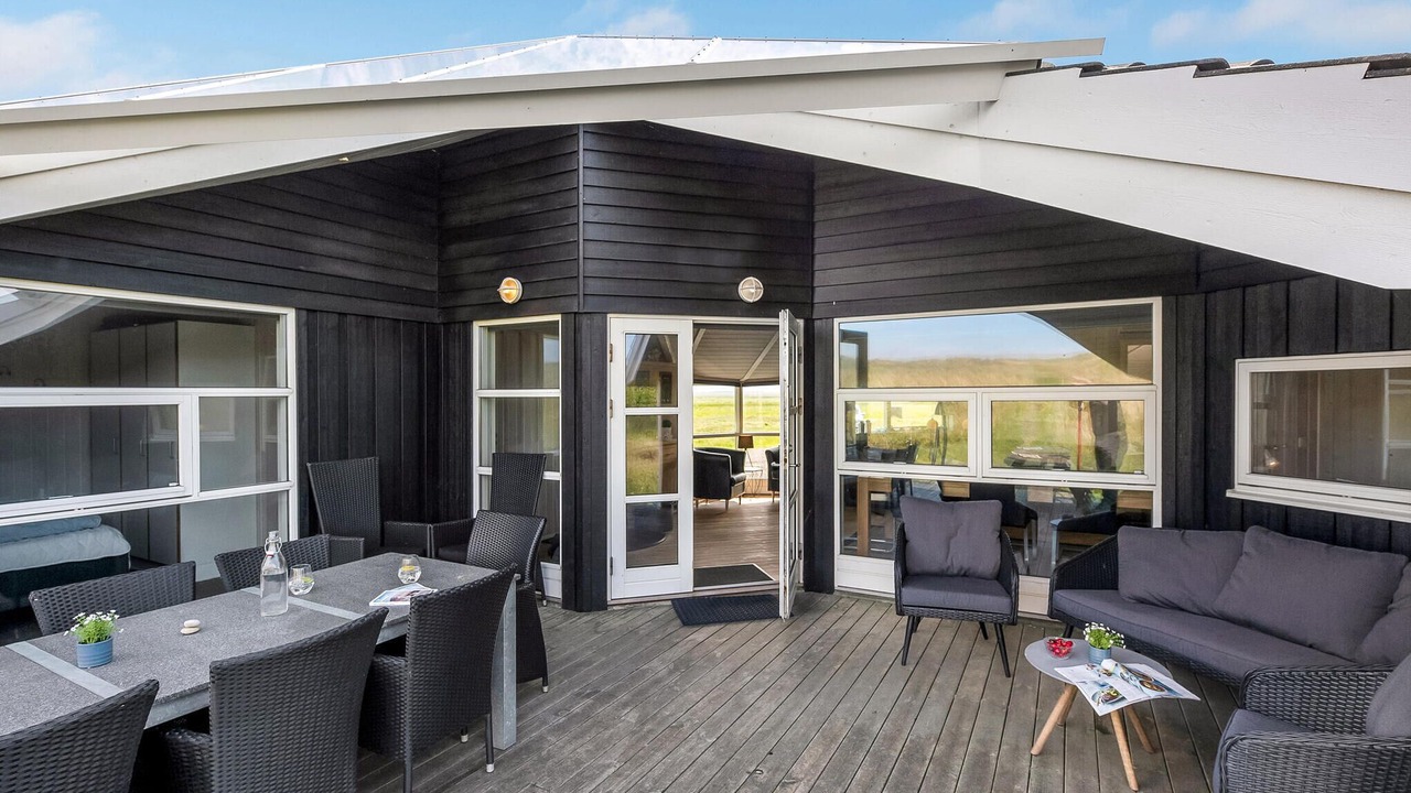 Photo of Others in Houvig