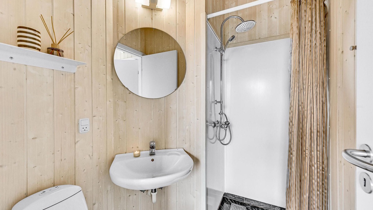 Photo of Bathroom in Houvig