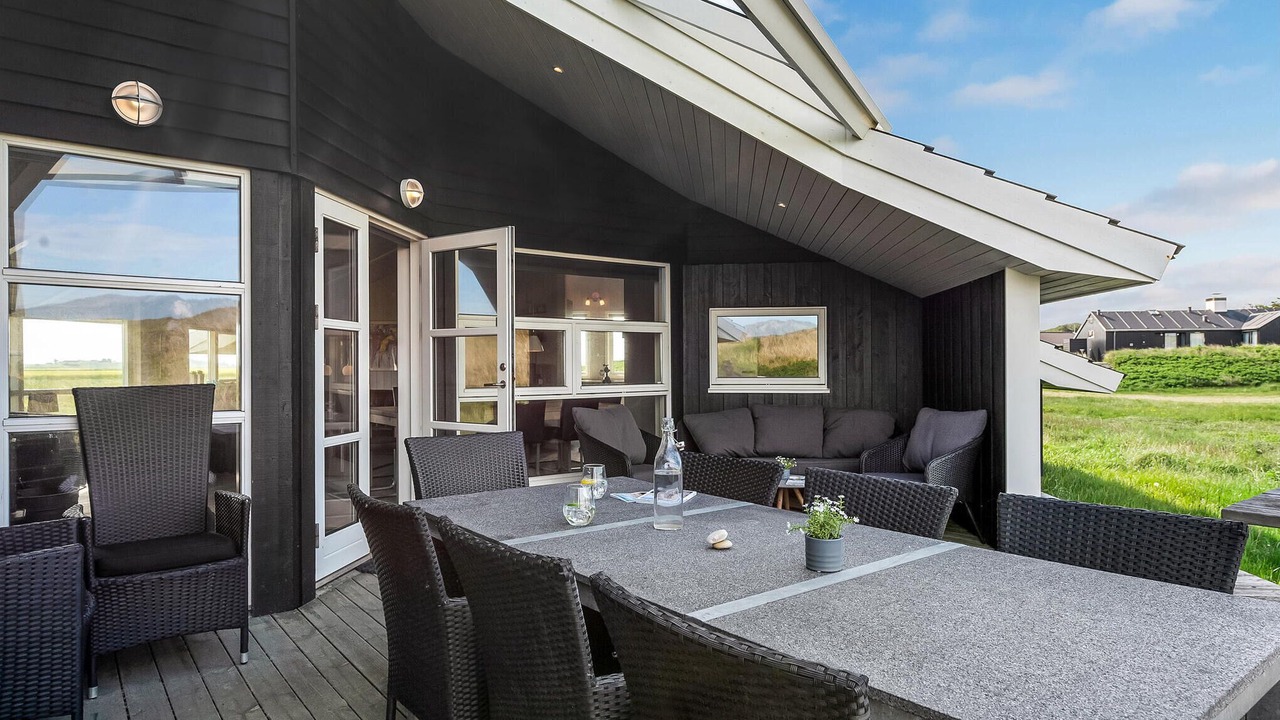 Photo of Others in Houvig