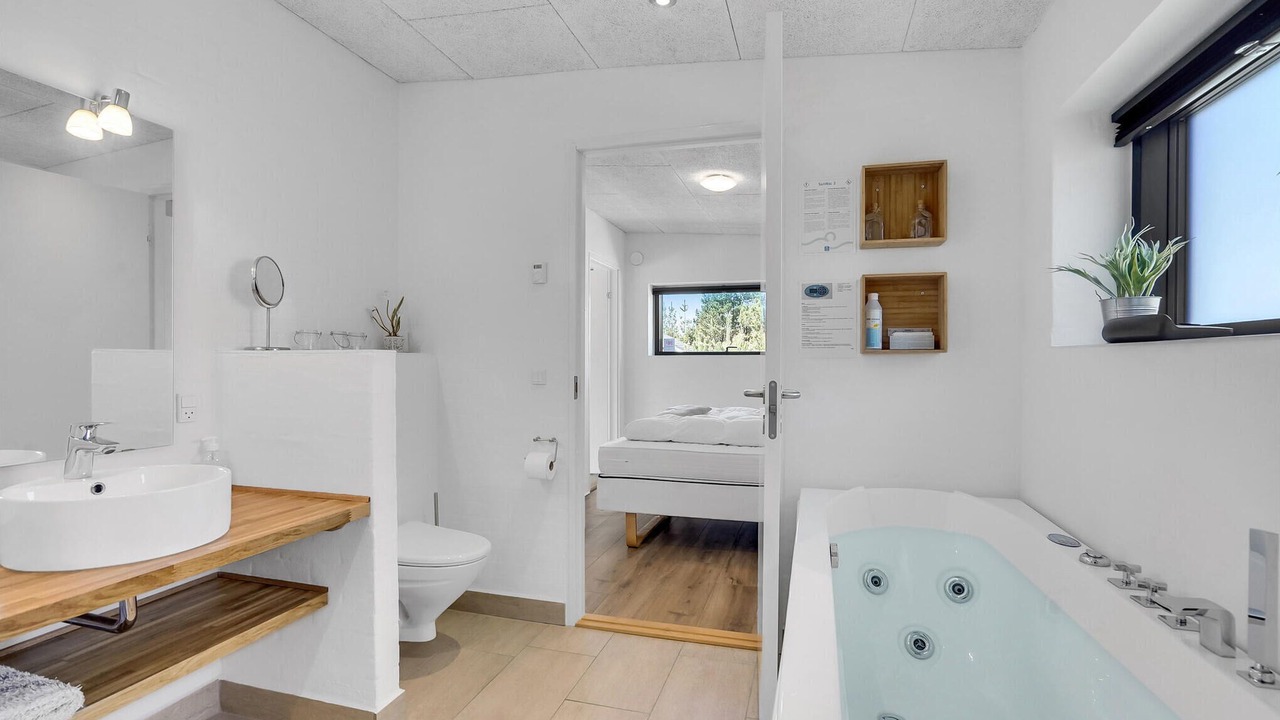 Photo of Bathroom in Klitmoller