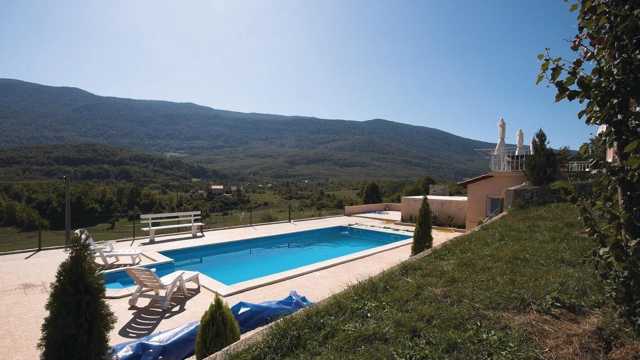 Photo of Outdoor in Crni Kal