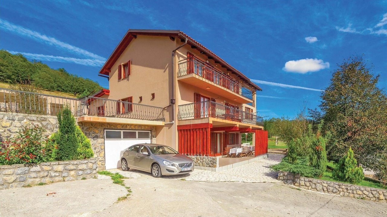 Photo of Outdoor in Crni Kal