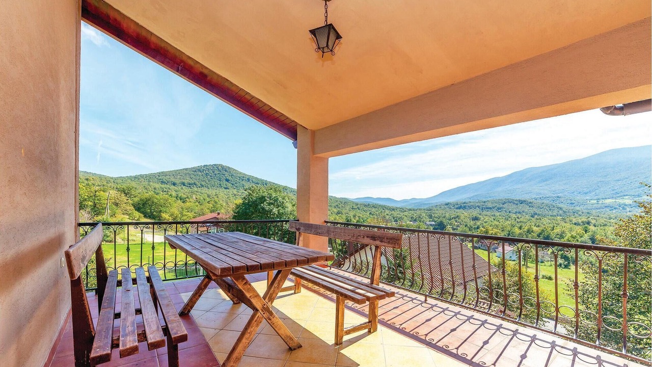 Photo of Patio Balcony in Crni Kal