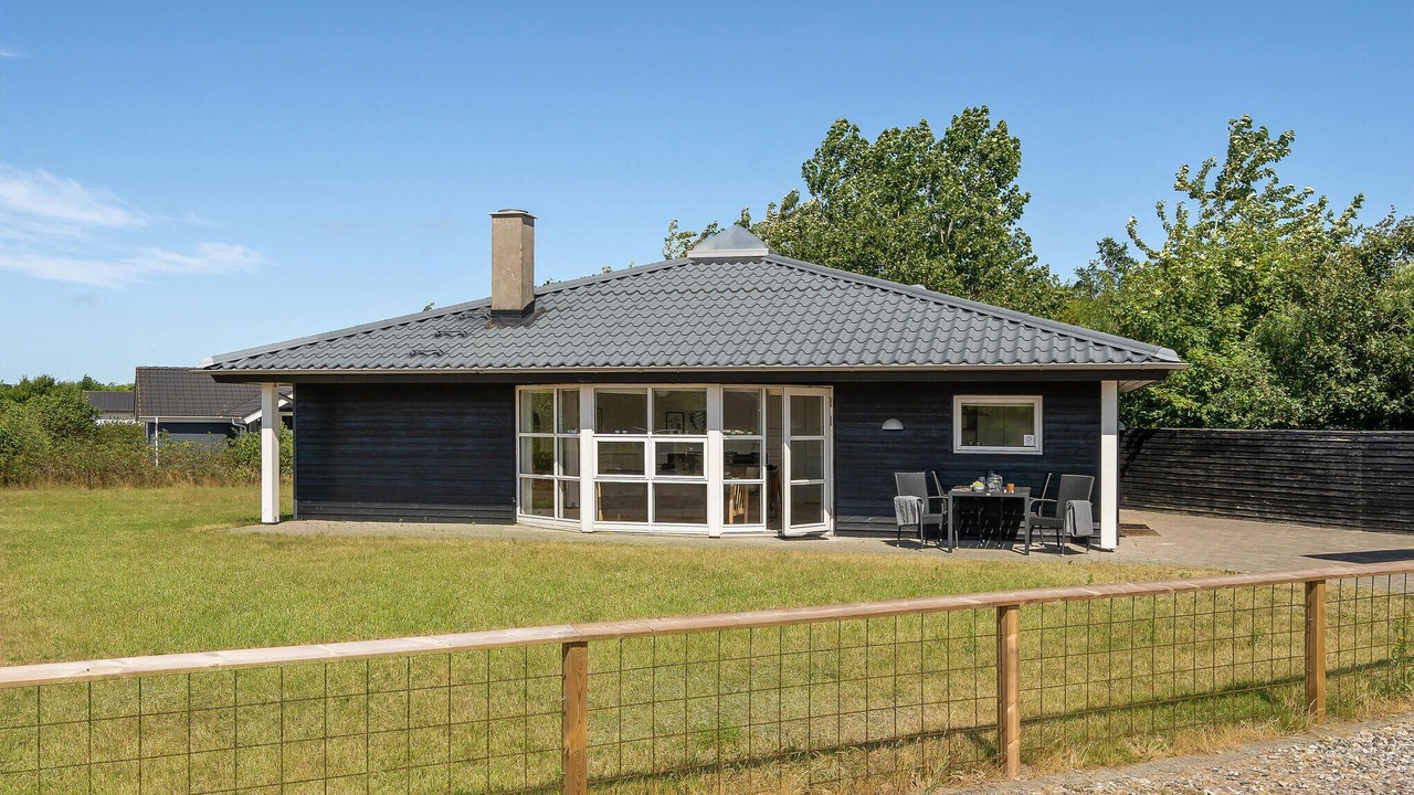 Photo of Others in Skaven Strand