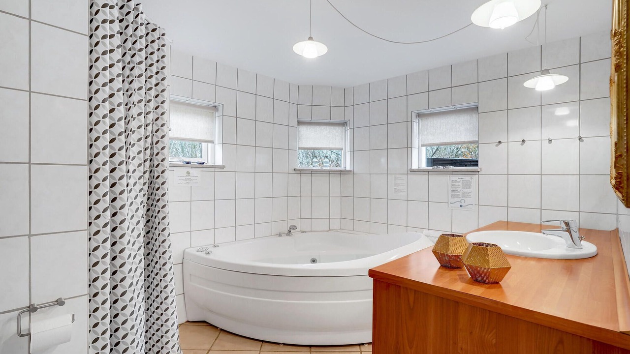 Photo of Bathroom in Skaven Strand