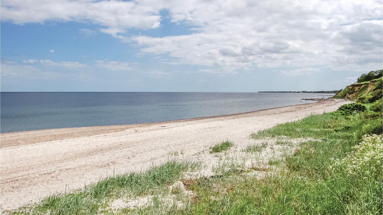 Photo of Others in Mommark Strand