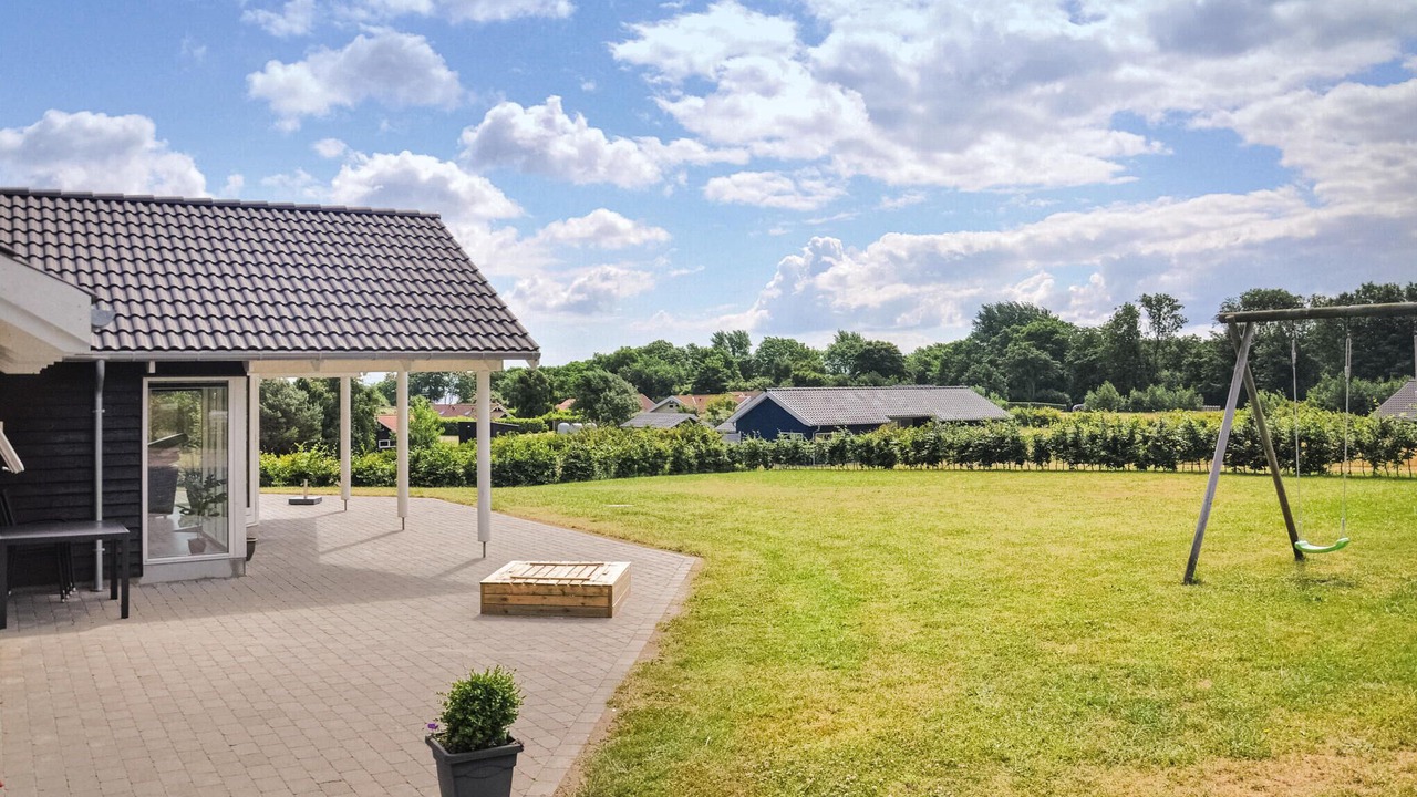 Photo of Others in Mommark Strand