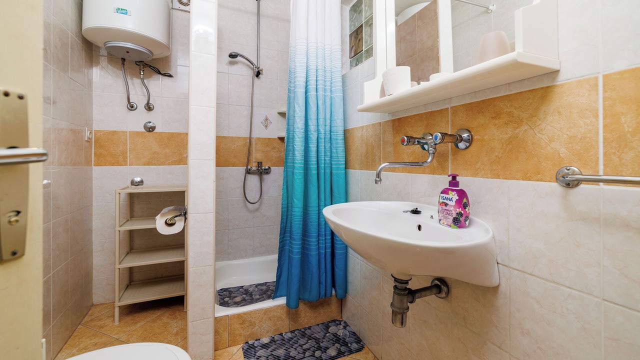 Photo of Bathroom in Lopar