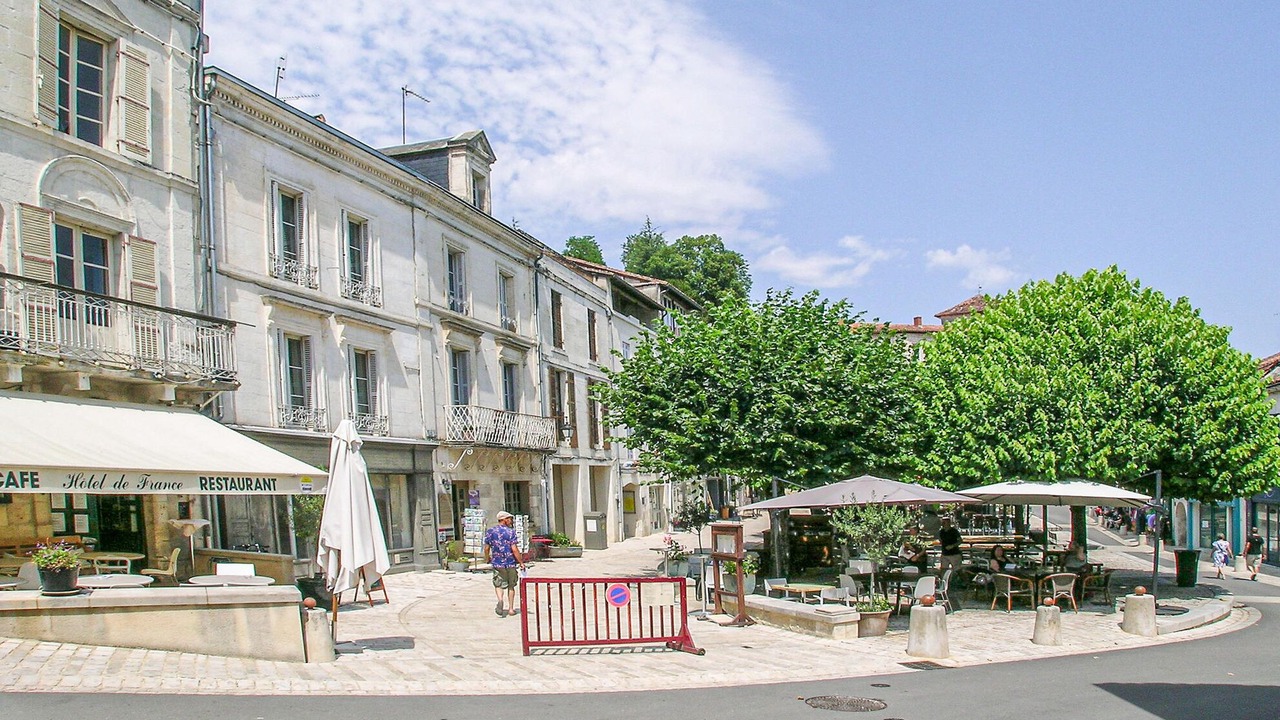 Photo of Others in Suaux