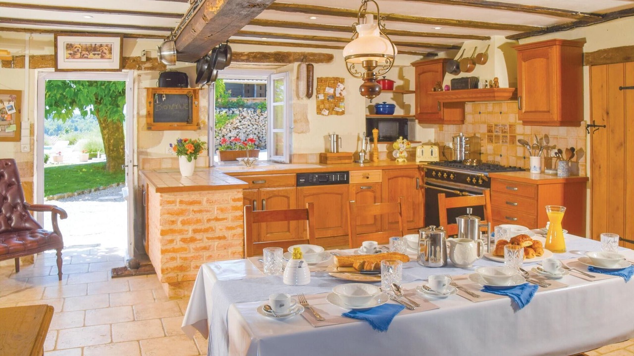 Photo of Others in Suaux