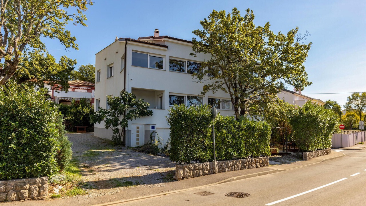 Photo of Others in Njivice