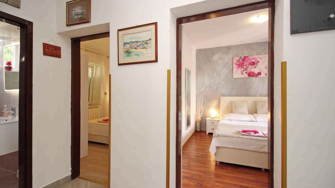Photo of Bedroom in Baska