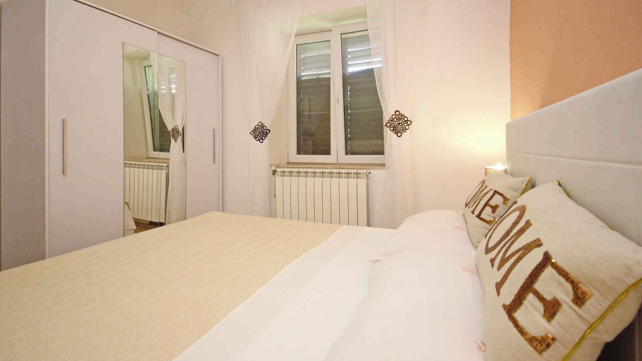 Photo of Bedroom in Baska