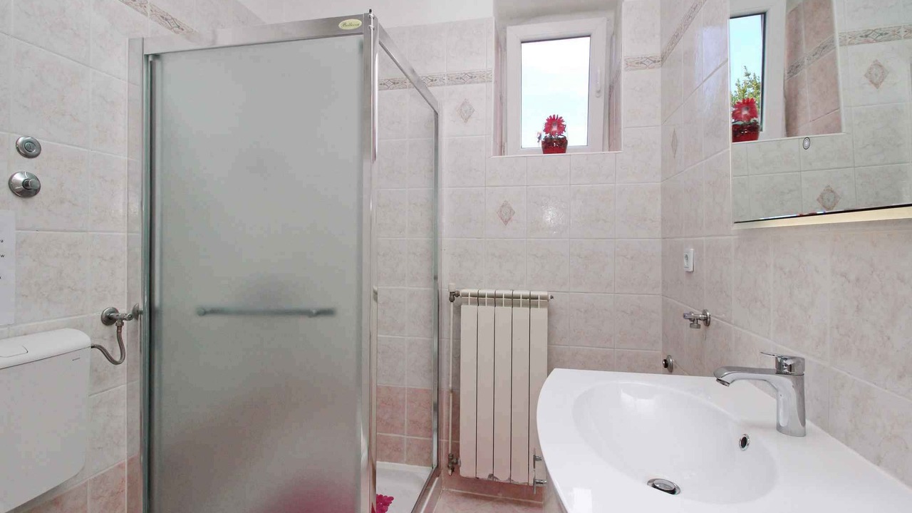 Photo of Bathroom in Baska