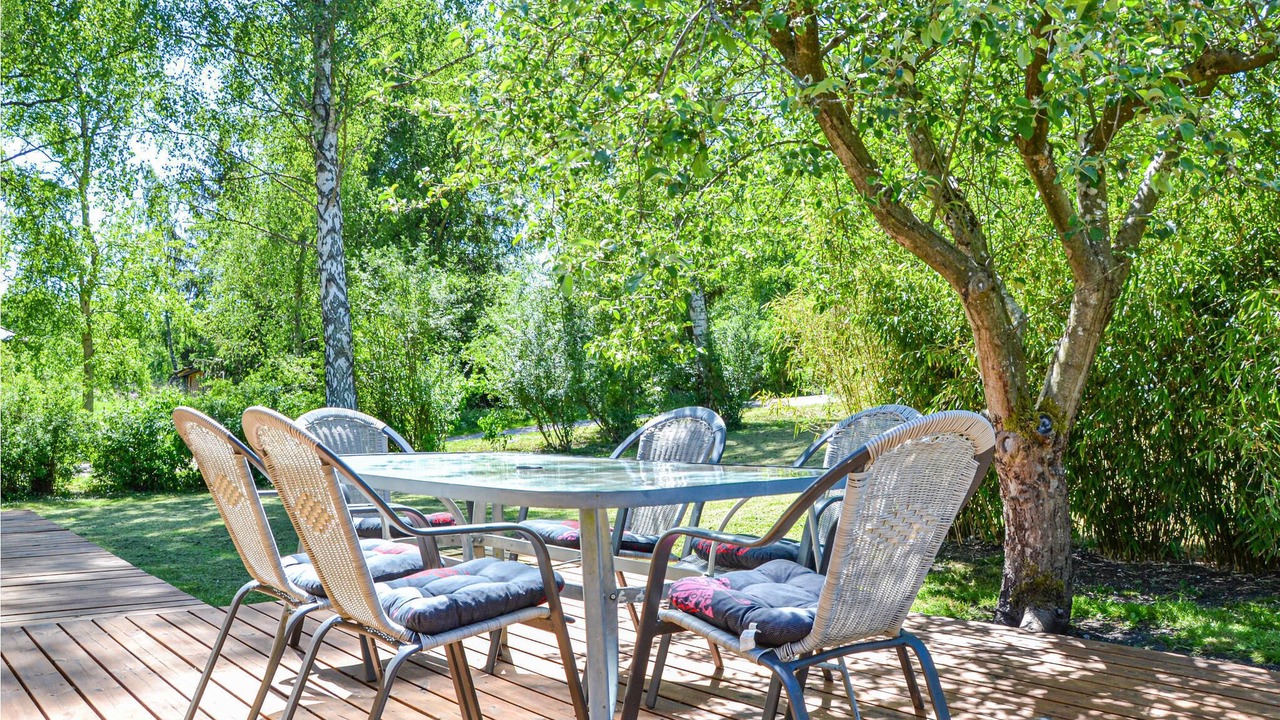 Photo of Others in Borup