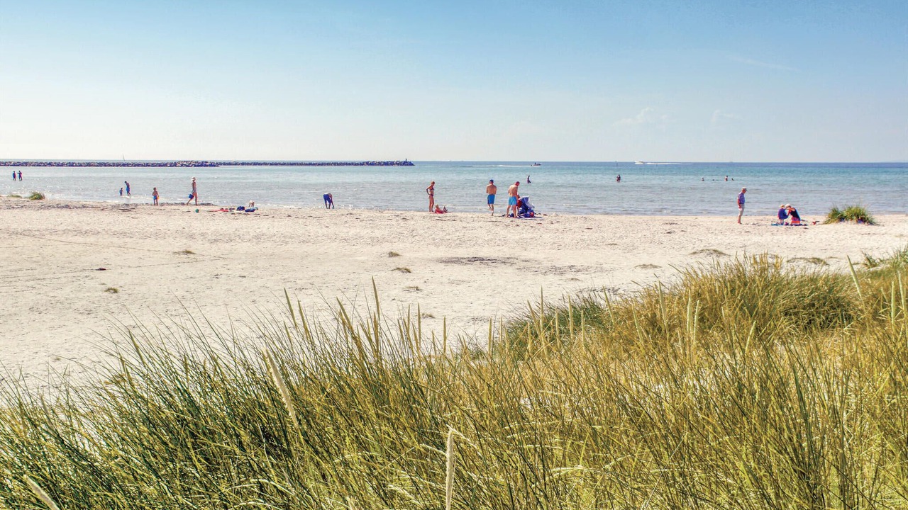 Photo of Others in Øer Strand