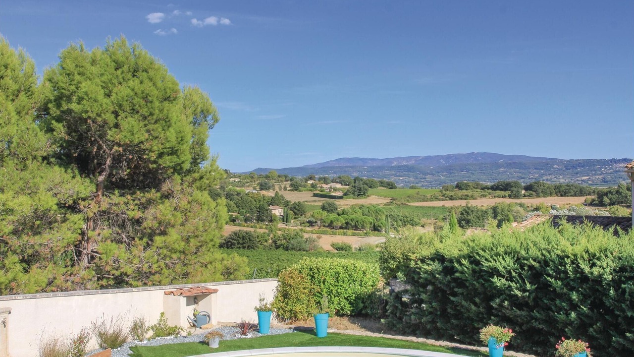 Photo of Bedroom in Goult