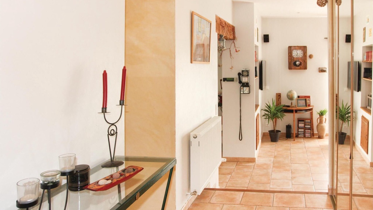 Photo of Others in Goult