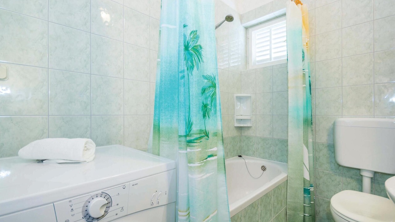 Photo of Bathroom in Rab