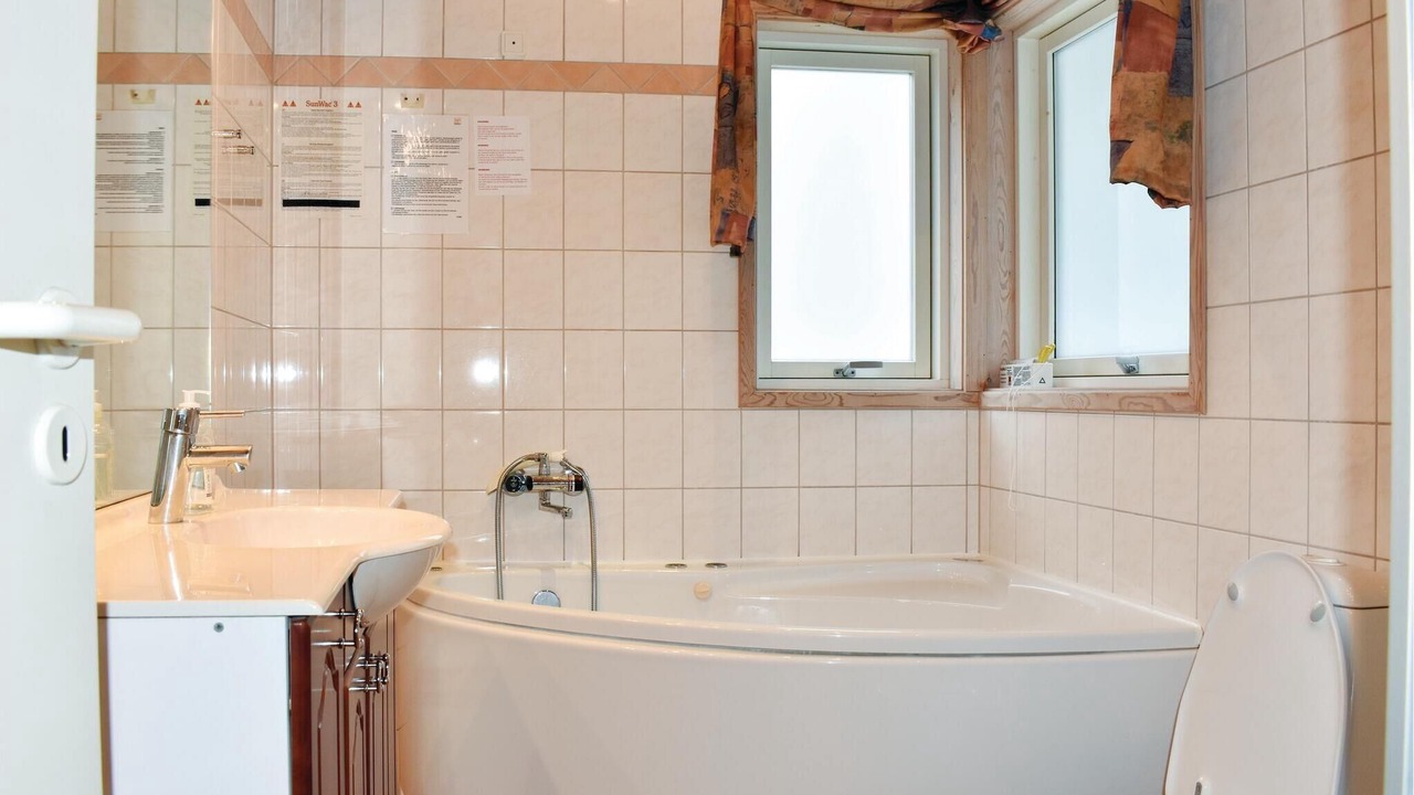 Photo of Bathroom in Marielyst