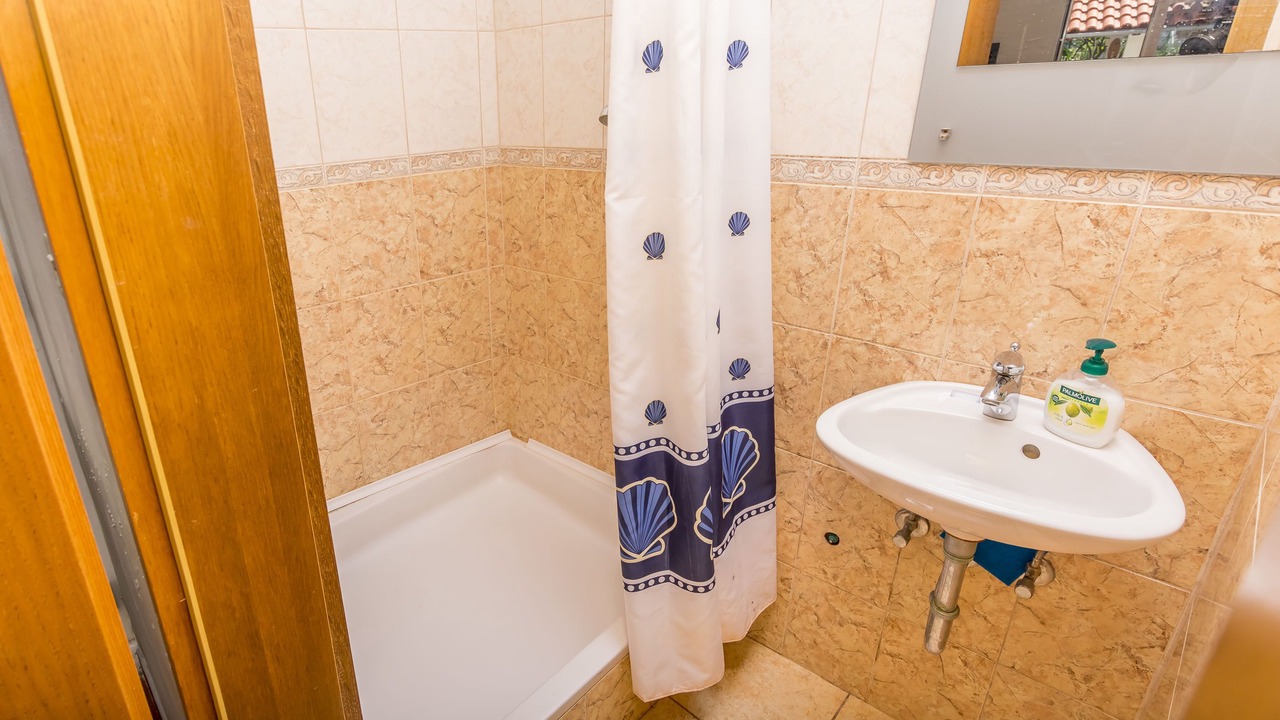 Photo of Bathroom in Grohote